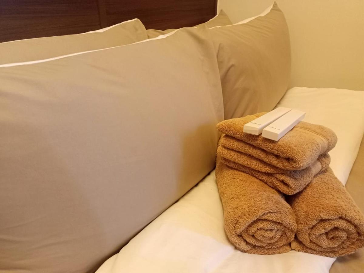 Appartamento Air Luxury Makati Cbd With Balcony Manila Esterno foto