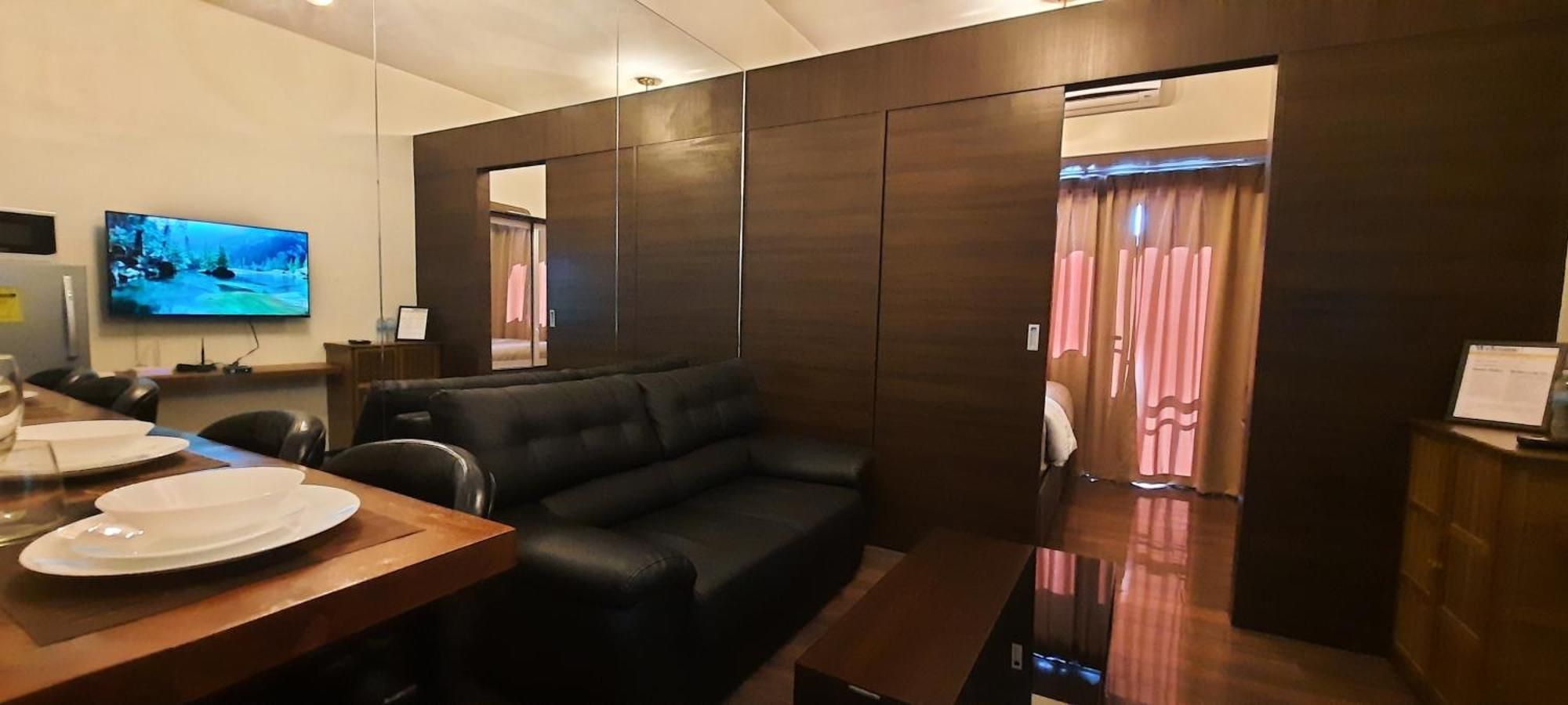 Appartamento Air Luxury Makati Cbd With Balcony Manila Esterno foto